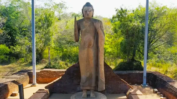 Maligawila Buddha Statue, Maligawila, Sri Lanka